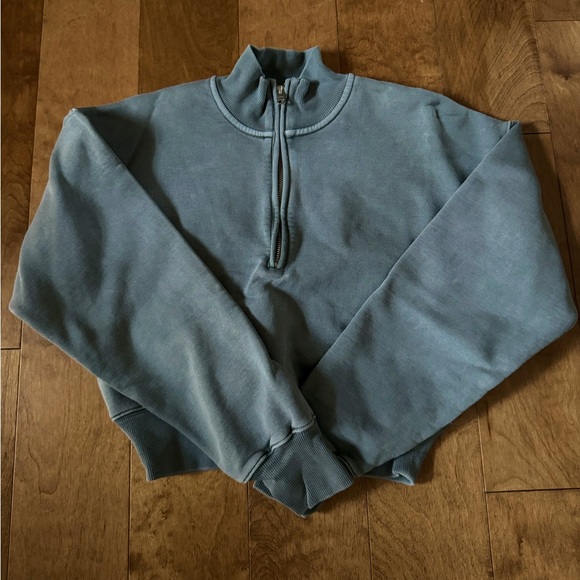 Aritzia Wilfred Free half-zip cropped sweater, size 2xs, worn twice. - Picture 1 of 4